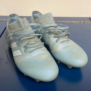 MESSI RARE CLEATS